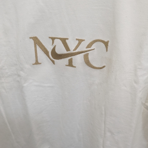 Nike NYC cotton long sleeve shirt - Picture 2 of 7